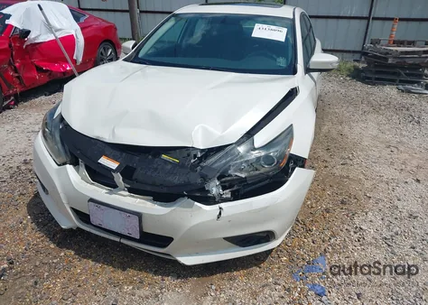 2017 Nissan Altima 2.5 Sl z USA, uszkodzony, nr VIN 1N4AL3AP3HC230124